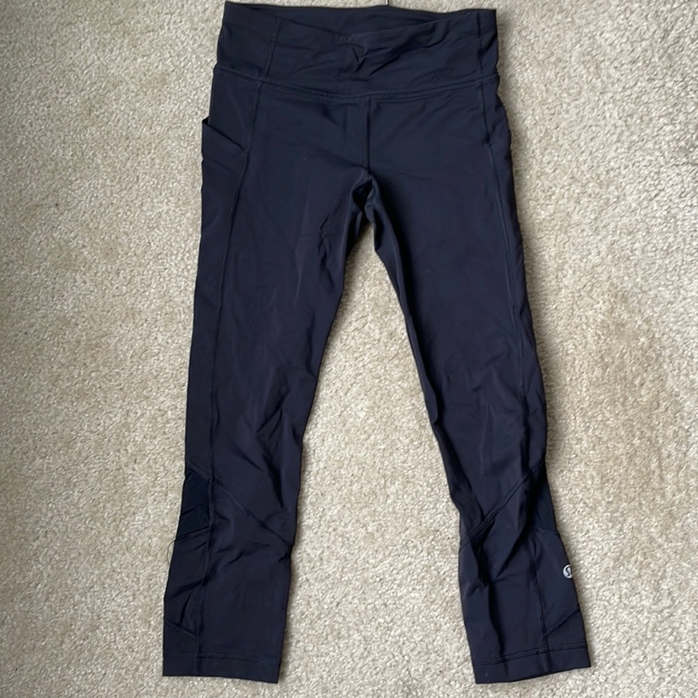 Lululemon leggings size 4